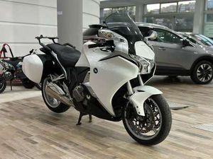 HONDA VFR 1200 DCT ABS BIANCO