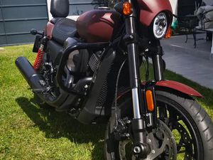 HARLEY-DAVIDSON STREET ROD