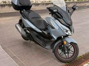 HONDA FORZA 300 DELUXE