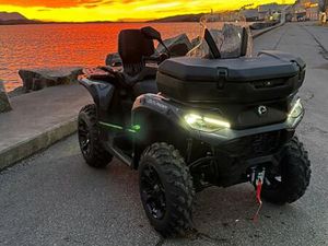 CAN-AM OUTLANDER MAX DPS 1000