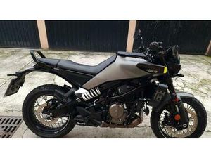 VENDO HUSQVARNA SVARTPILEN 125 (2024 - 25) USATA A SEGRATE (CODICE 9895516) - MOTO.IT