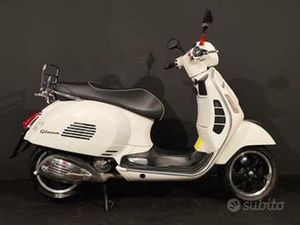 PIAGGIO VESPA 300 GTS SUPER