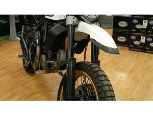 VENDO DUCATI SCRAMBLER 800 DESERT SLED (2017 - 20) USATA A ROMA (CODICE 9895689) - MOTO.IT