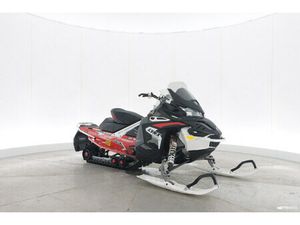 HIENO JA VÄHÄN AJETTU.