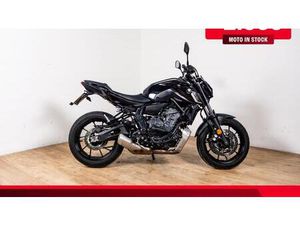 VENDO YAMAHA MT-07 (2014 - 16) USATA A ROMA (CODICE 9896256) - MOTO.IT