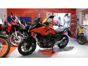 VENDO HONDA NC 750 X DCT (2025) USATA A AREZZO (CODICE 9895563) - MOTO.IT