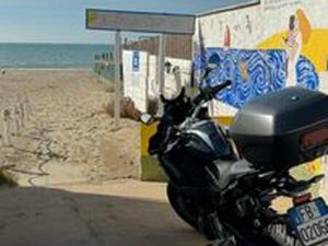 BMW F900XR COME NUOVA