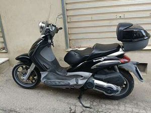 PIAGGIO BEVERLY 500 NERO