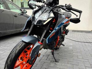KTM DUKE 390 2024