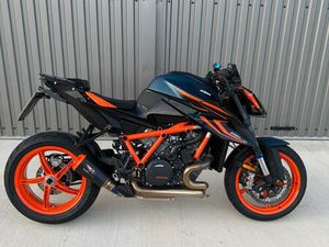 KTM 1290 SUPER DUKE R EVO
