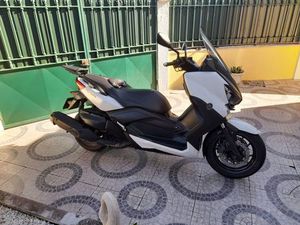 YAMAHA XMAX - 400 CASCAIS E ESTORIL