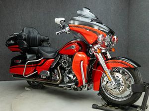 2016 HARLEY DAVIDSON FLHTKSE CVO ULTRA LIMITED W/ABS