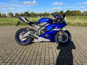 YAMAHA YZF-R6