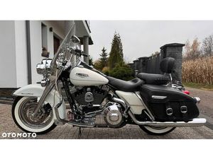 HARLEY-DAVIDSON TOURING ROAD KING
