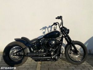 HARLEY-DAVIDSON SOFTAIL STREET BOB