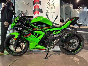 KAWASAKI NINJA 125 *TIEFERGELEGT*