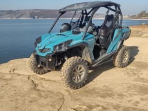 CAN-AM COMMANDER 800R