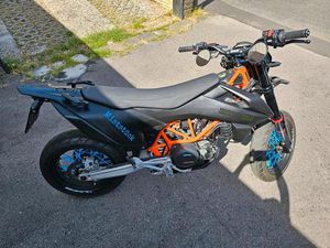 KTM 690 SMC-R