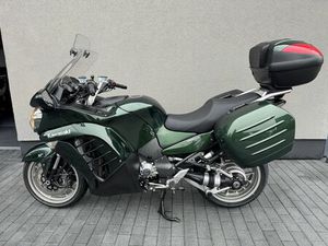 KAWASAKI GTR 1400 PIEKNA SZTUKA! BLASZKI