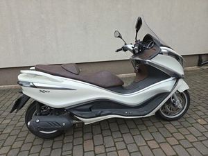 SKUTER PIAGGIO X10 REGULY
