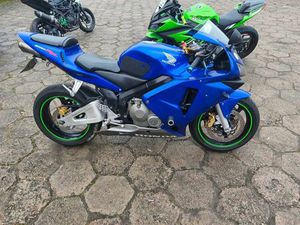 HONDA CBR 600RR PC37 2004 GIŻYCKO