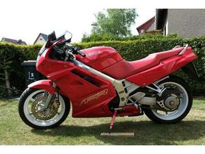 HONDA VFR750F