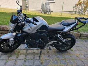 YAMAHA FZ1 / RN 16