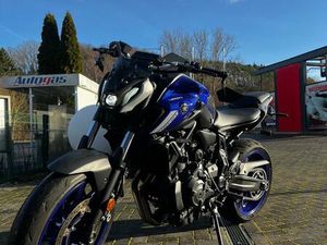 YAMAHA MT 07 2021