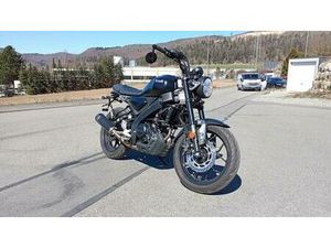 YAMAHA XSR 125 /1.HAND/AKRAPOVIC/LENKERENDENSPIEGEL/