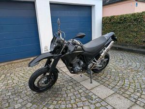 YAMAHA XT660