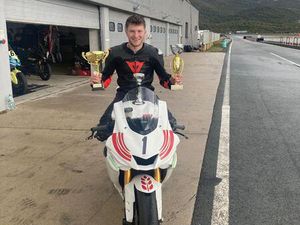 YAMAHA R6 RJ 27 RENNSTRECKE