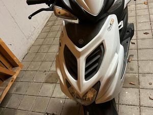 YAMAHA AEROX 50 CCM MOTORROLLER 2-TAKTER