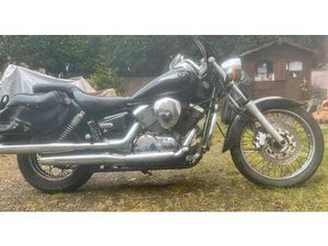YAMAHA DRAGSTAR CLASSIC XVS 125 BAGGER MIT LEDERTASCHEN AUS 2003