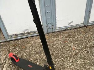 E-SCOOTER NINEBOT SEGWAY KICKSCOOTER ES1 LDN