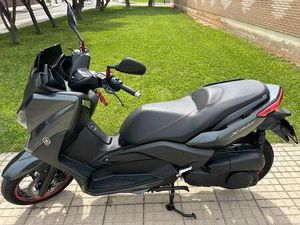 YAMAHA - XMAX 300