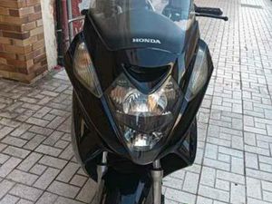 HONDA - SILVER WING 600 CC