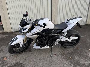 SUZUKI GSR 750 CANTON SAINT-GALL -