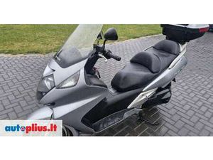 HONDA SILVERWING 582 CC, SCOOTERS / MOPEDS
