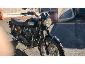 TRIUMPH BONNEVILLE - 2004