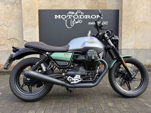 MOTO GUZZI V7 100 JAHRE MODELL