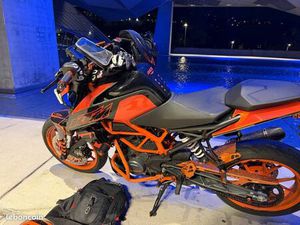 KTM DUKE 125 -2022