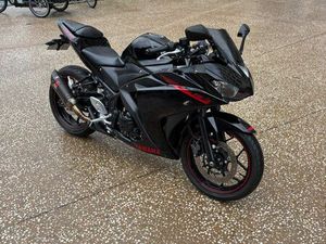 YAMAHA YZF R3 DE 2016