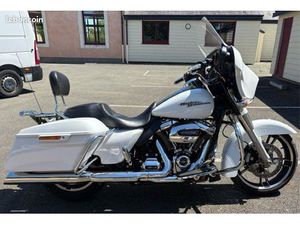 HARLEY DAVIDSON STREET GLIDE