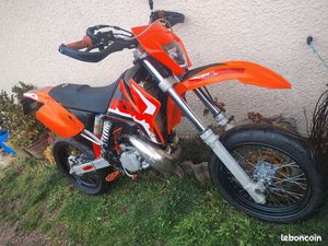 KTM 200 EGS EXC■LIGNE ÉCHAPPEMENT SILENCIEUX FMF ■JANTES ENDURO ET JANTES ROUTE ■CARTE GRISE A MON NOM ■CONTRÔLE TECHNIQUE OK