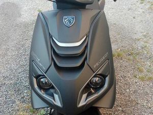 VEND SCOOTER PEUGEOT