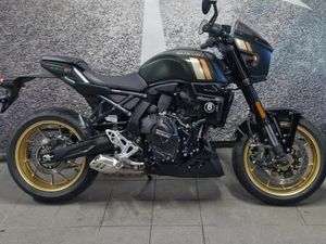 SUZUKI GSX-8TT 800 CM3