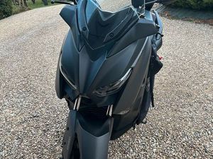 YAMAHA X MAX 300