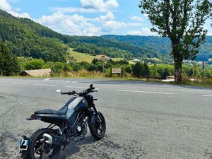 BENELLI LEONCINO 125