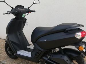 SCOOTER PEUGEOT KISBEE