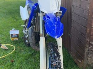 125 YZ